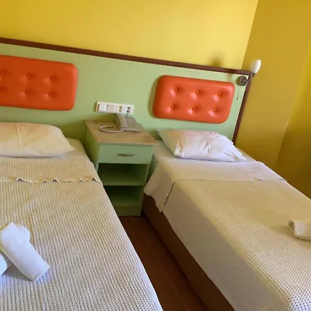 Hotel Mandalinn